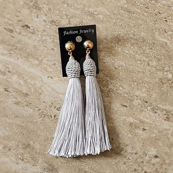 Jewelry - Tassel  Earrings 3 Colors
